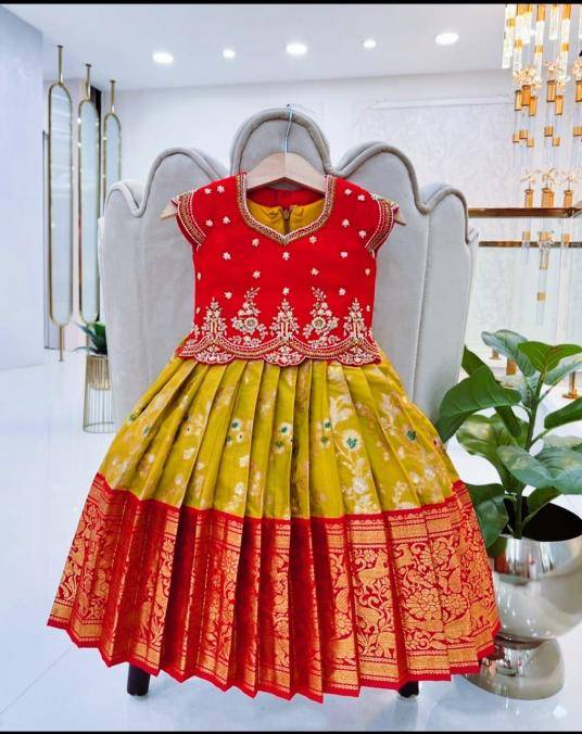 kids lehenga lichi silk  Children wear wholesaler in Surat